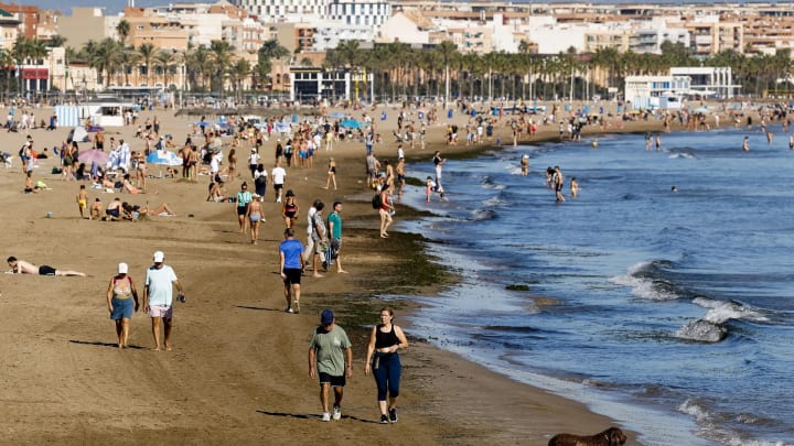 El temps estiuenc es manté aquest dimarts, amb el risc de pluges febles solo al Cantàbric i Balears