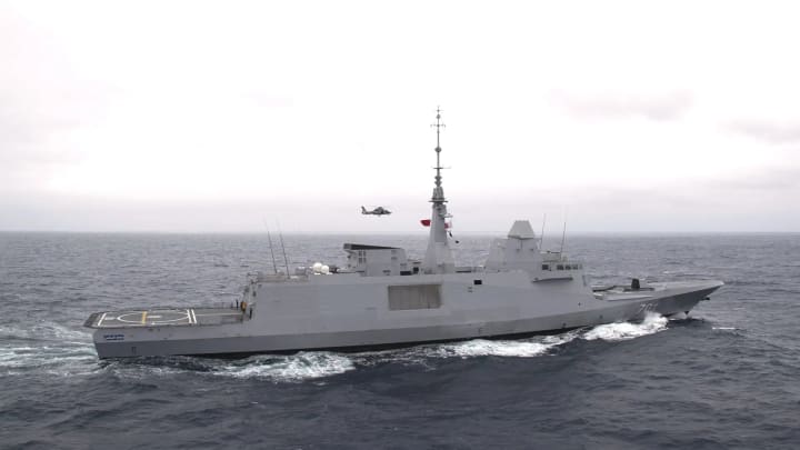 Així és la Fragata Mohamed VI del Marroc, el major vaixell de guerra d'Àfrica que es va endinsar en les aigües de Ceuta