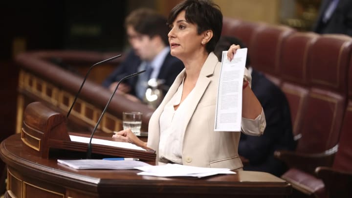 Els decrets d'habitatge disparen a 962 les consultes al telèfon del Ministeri en una setmana i copen una de cada quatre anomenades
