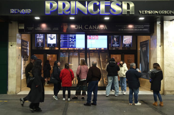 L'assistència a sales s'esfondra en 2025, mentre creix el públic que va a concerts