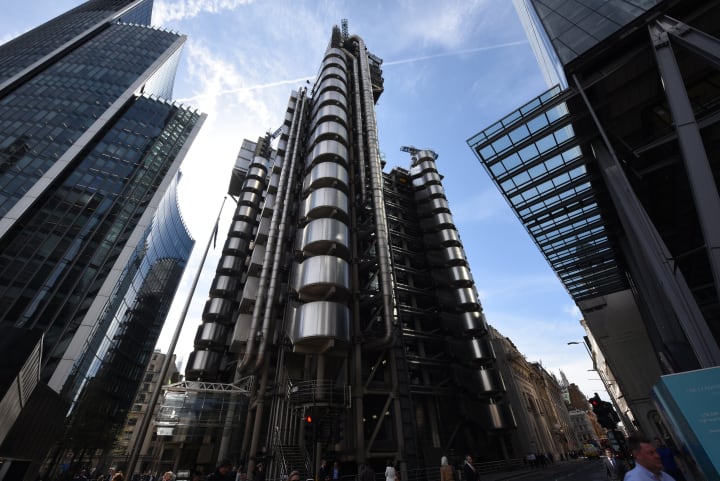 La banca europea s'acosta al precipici dels tipus alts