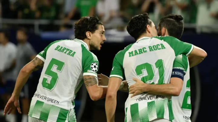 Un Betis de rècord desafia al Barça perfecte