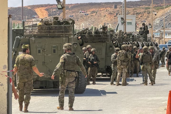 Uns àudios enregistrats d’amagat mostren el sadisme dels militars a Ceuta: “Sense guants és millor, perquè sona”