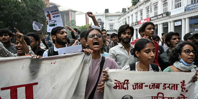 Qui són els « hipòcrites » de la « gen Z » índia, que discuteixen el règim de Narendra Modi?