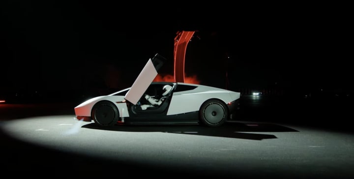 El Tesla Roadster fa una acrobàcia durant una exhibició a Waco, Texas.