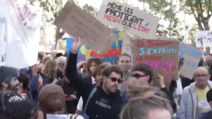 França: cinquena jornada de manifestacions va culminar amb disturbis en alguns punts