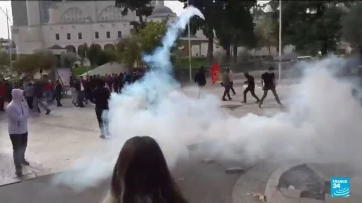Noves manifestacions contra el govern i noves topades amb la policia a Albània