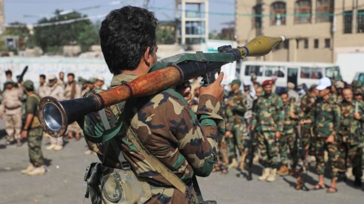 Iemen: rebels hutíes ataquen el Palau Presidencial d'Aden i maten a dos guàrdies