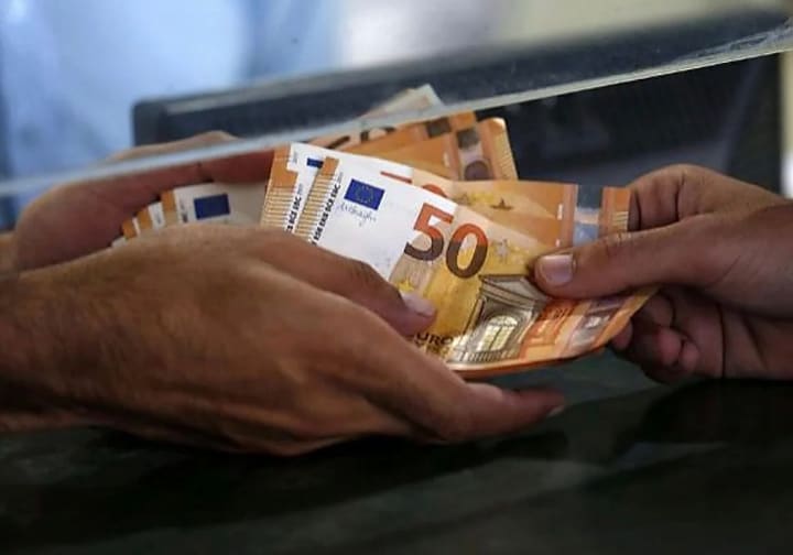 Fins a 1.000 euros en establiments: el límte dels diners en efectiu a Espanya