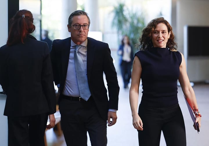 El #PP d'Ayuso i Vox enterren la destral de guerra davant el 29N: «Hem de tenir clar qui està enfronti»