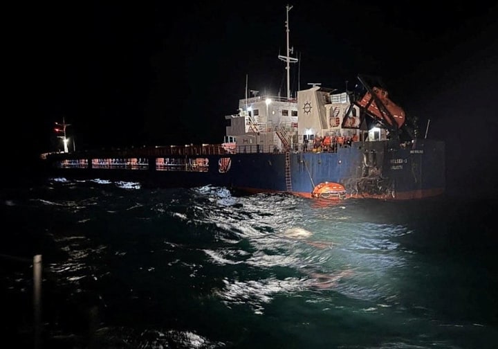 Rússia reivindica una ofensiva sobre dos vaixells de càrrega ucraïnesos en la mar Negra