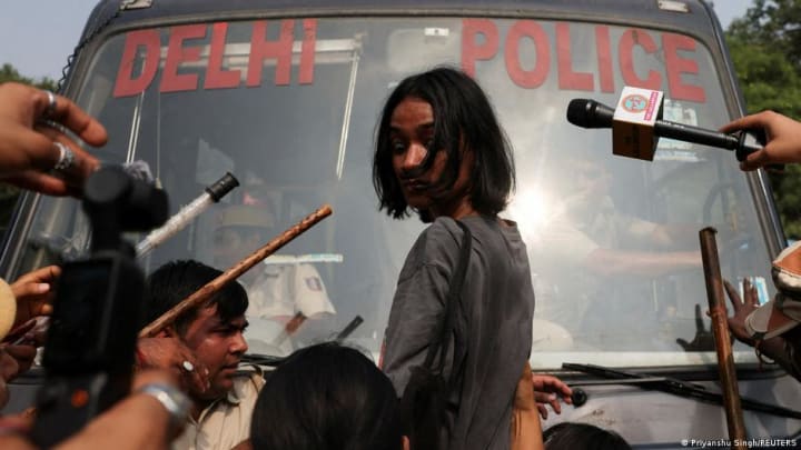 Índia: el Dipke de CJP ha detingut enmig de la crida a la demostració fresca de Delhi