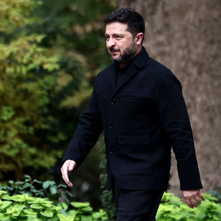 Zelensky afirma que Ucraïna continuarà les barraques russes, defying Trump