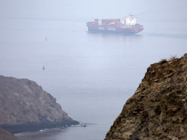 La guerra de l'Iran viu: Els vots de Teheran per lluitar fins que els Estats Units s'enfonsan en Hormuz