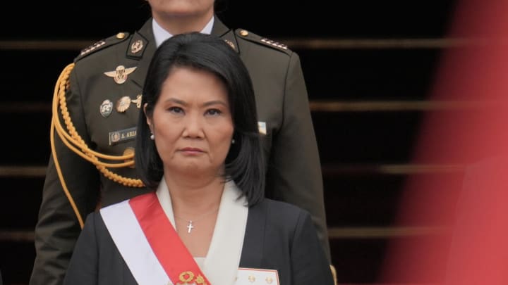 Fujimori proposa 'orde i disciplina' en els col·legis a Perú