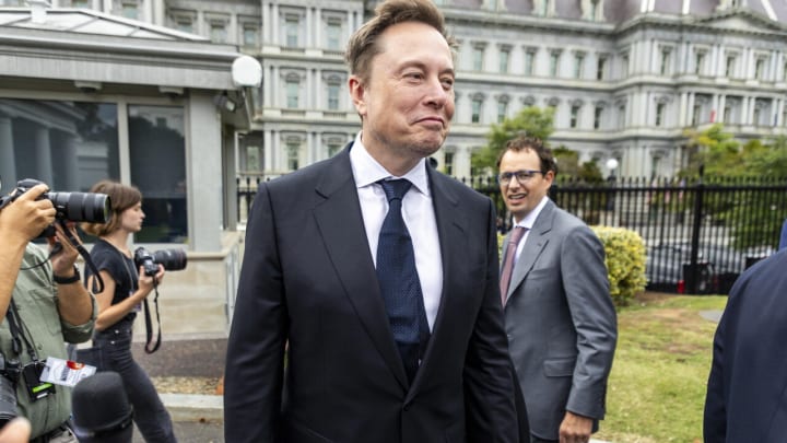 Musk, 'Starshield és sota el control del govern EUA, decideix velocitats i límits'