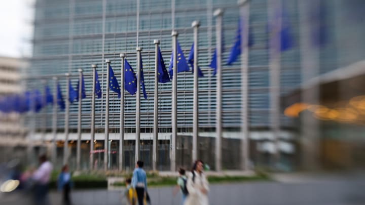 Fonts, via lliure de la Comissió UE al pla Safe de l'Italia