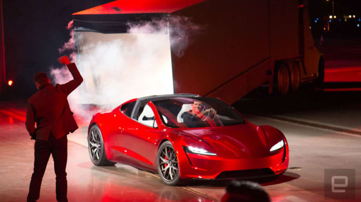 Tesla Roadster revela en directe: Actualitza des del llançament del cotxe esportiu següent