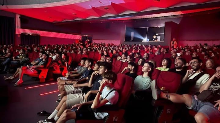 Els cinemes venen menys entrades mentre augmenta el públic d'espectacles en directe