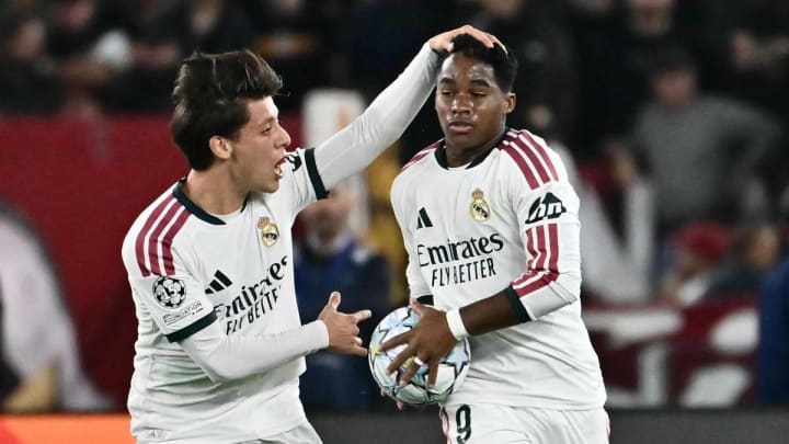 El Madrid dels suplents marca tres gols en sis minuts i aconsegueix una èpica victòria a Roma