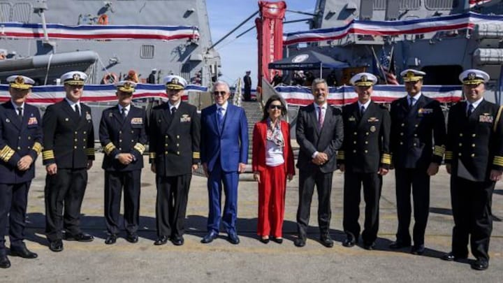 Rota dóna la benvinguda a l'USS John Basilone, el sisè destructor de l'escut antimíssils de l'OTAN