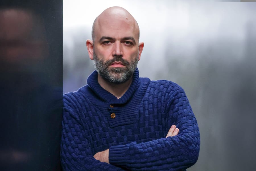 La vida secreta del reporter més envejat del món: "Ho admeto: vaig estar a punt de treballar per als dolents"