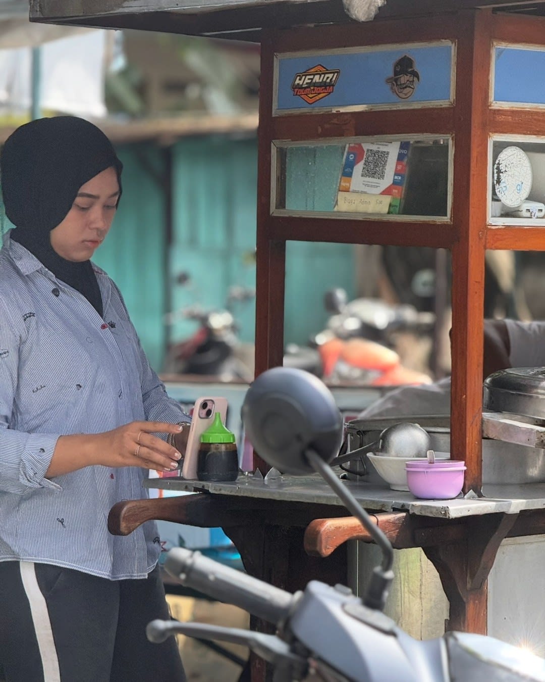 When Tradition Meets Technology: A Glimpse of Modern Bali Street Life