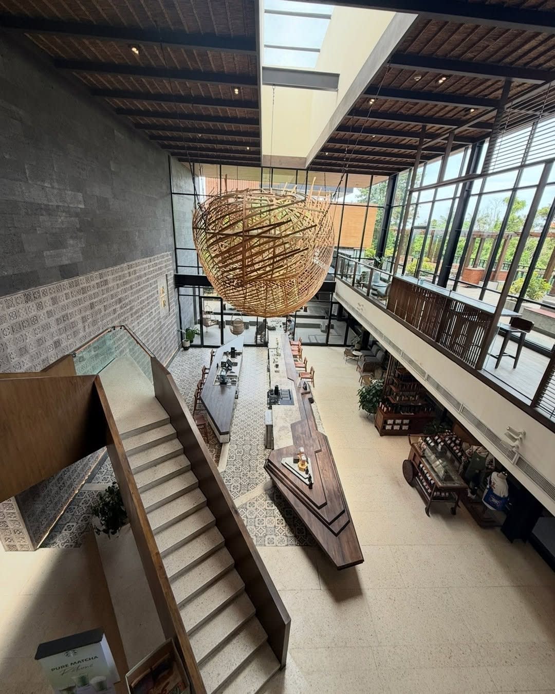 Coffee lovers, this one’s pretty special ☕️🤍

Starbucks Reserve Dewata Coffee Sanctuary is actually image 3
