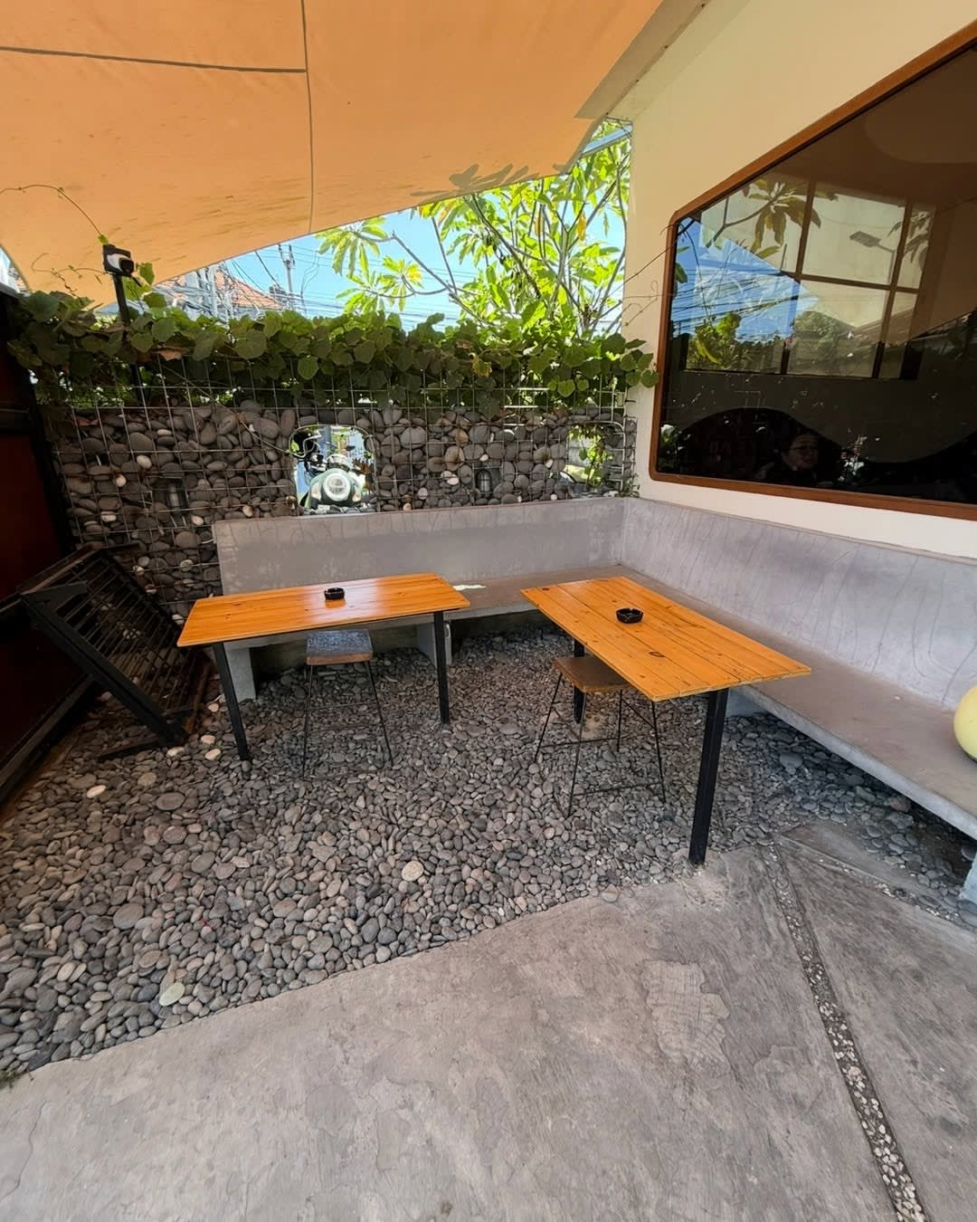 One of our favourite Bali finds are the places we discover completely by accident 🤍☕

That's exactl image 6