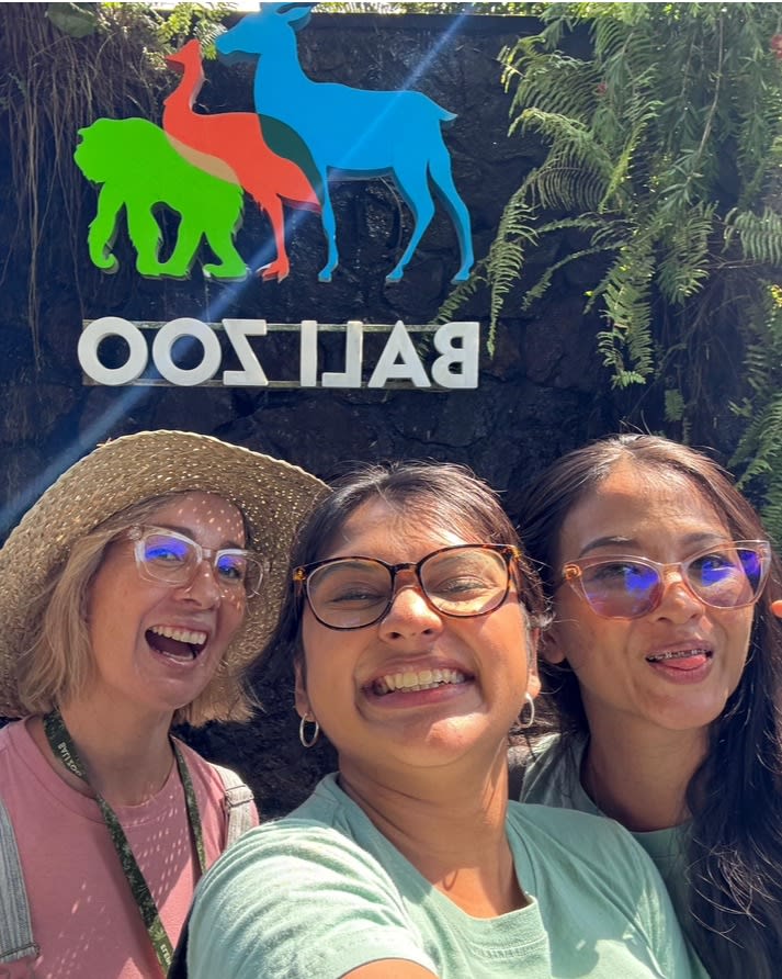 🌴✨ Where Are You Wednesday ✨🌴

This week we're hanging out at Bali Zoo with Asha and Novita 🐘🤍


