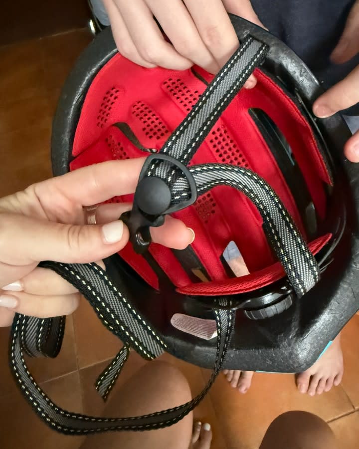 🚲 Quick question...

If you're hiring a push bike in Bali, are you wearing a helmet? 👀

For us, th