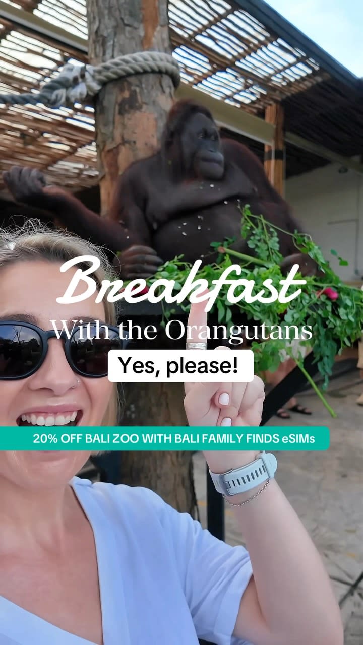 🦧 Breakfast with the Orangutans has to be one of the most unique ways to start your day in Bali! 🤍