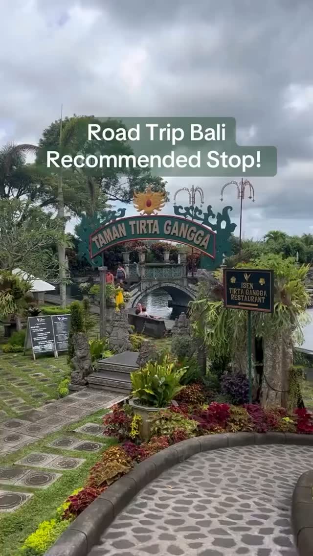💦 If you're exploring East Bali, make sure Tirta Gangga is on your itinerary.

With its beautiful w