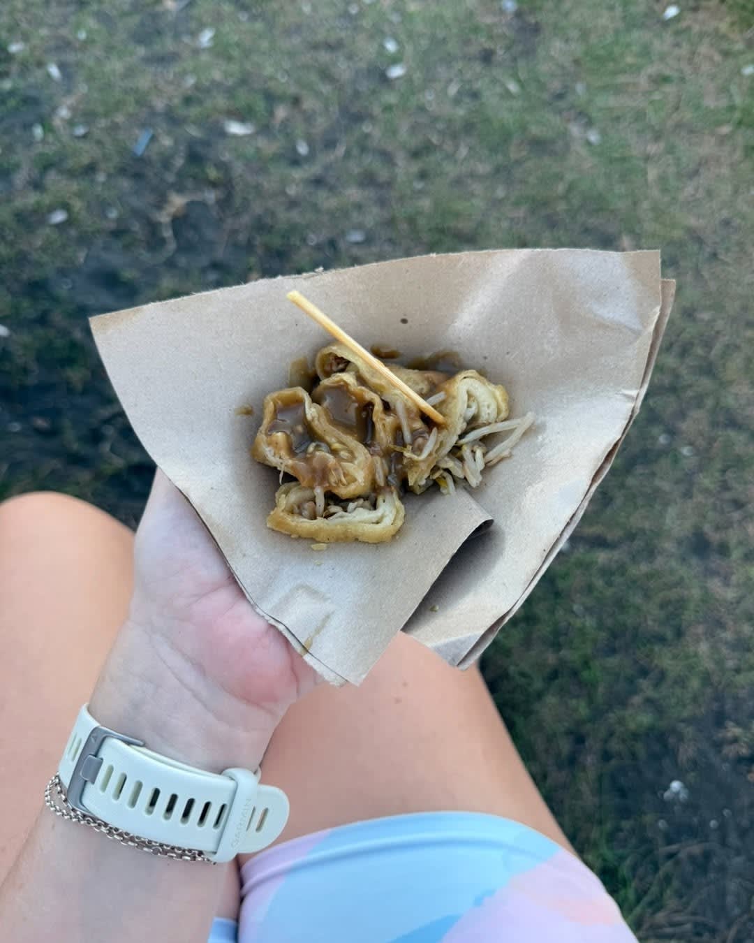 There are some routines that have quietly become part of my Bali life, and buying lumpia from the be