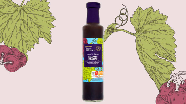 étiquette illustrée pour vinaigre balsamique avec grappe de raisin