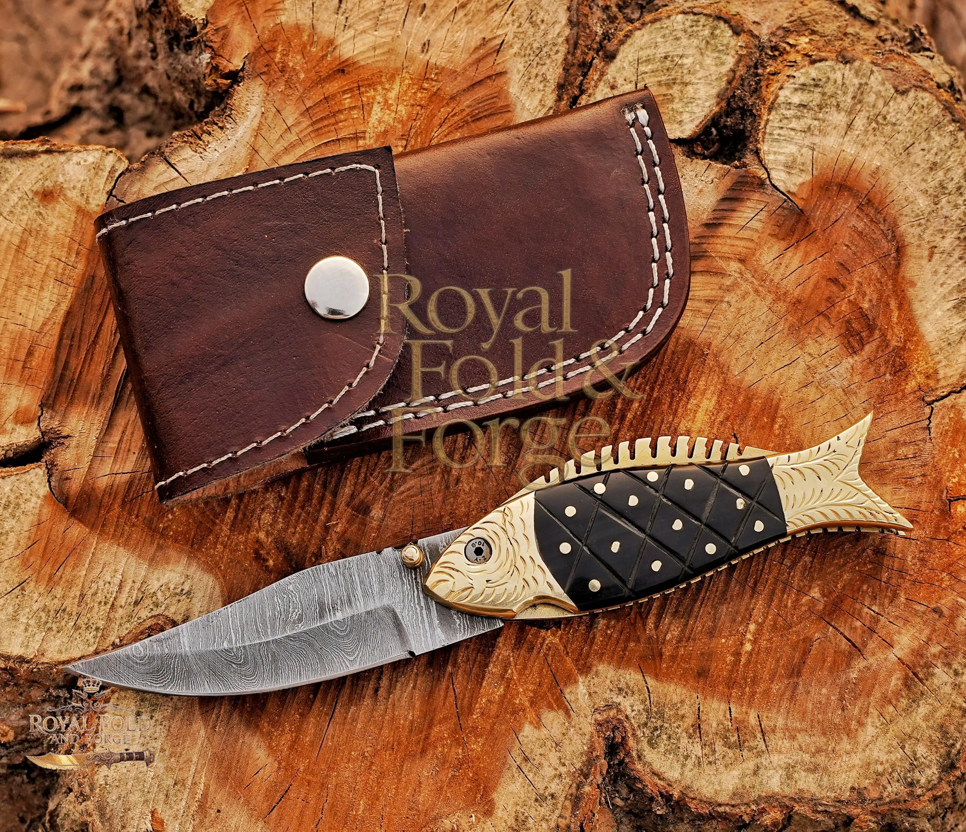 Detailed view 3 of Hand-forged Damascus steel Damascus Steel Folding Tool – Fish Design with Black Horn Handle