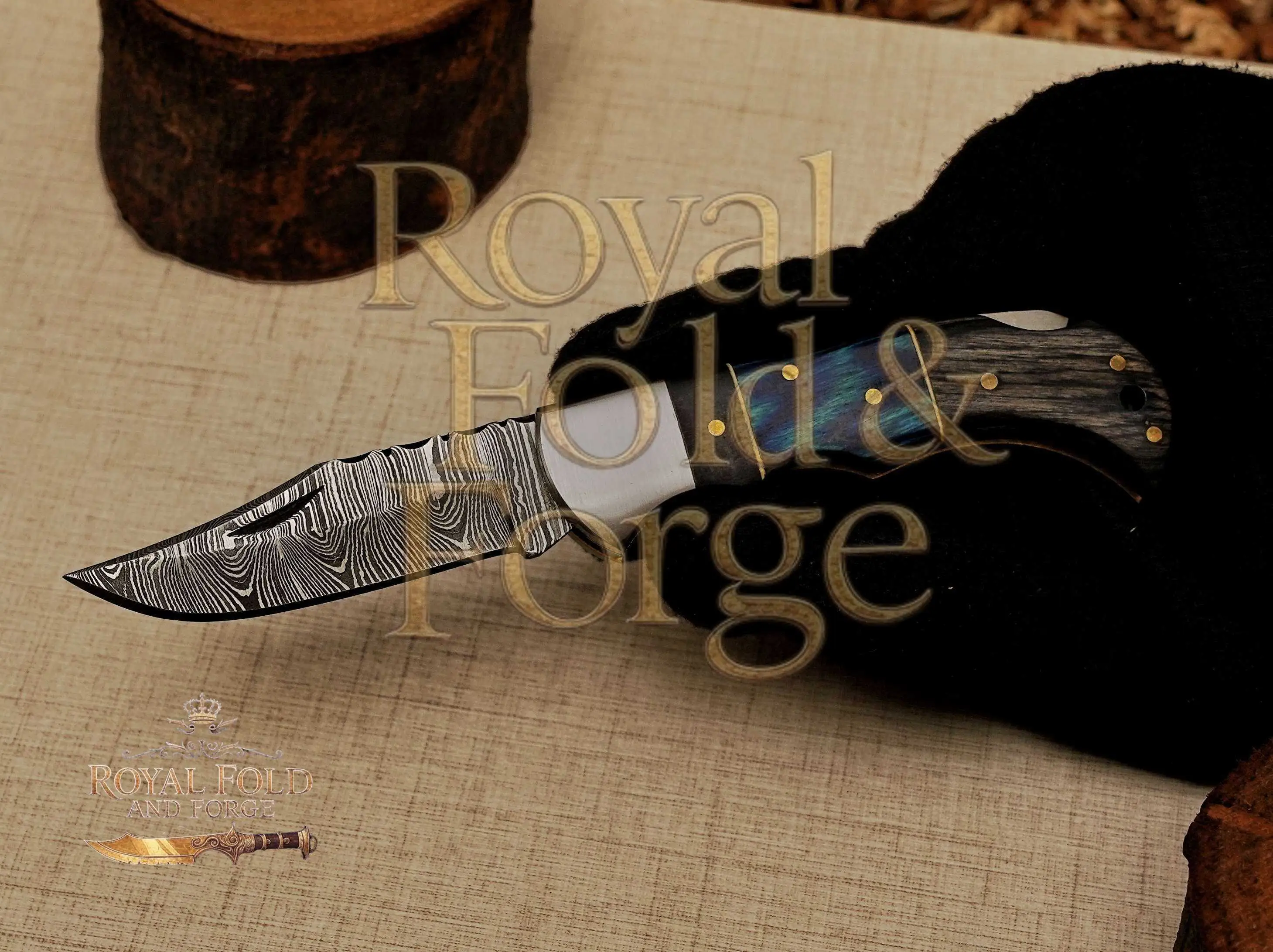 Detailed view 4 of Hand-forged Damascus steel Damascus Steel Camping Tool with Blue Handle