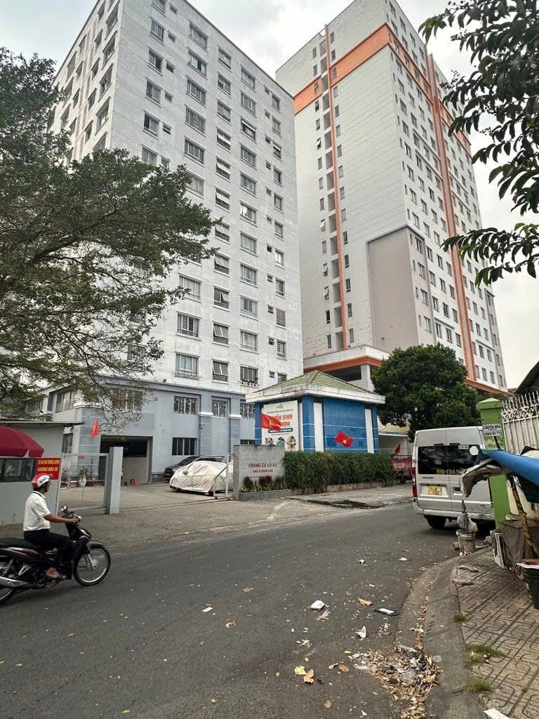 Bán chung cư Bông Sao, P.5, Quận 8, 3 tỷ 350 - 60m2, sổ riêng thang máy - Ảnh 1