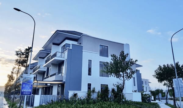 BĐS Liền Thổ (thổ cư) 97m² 3 tầng tại Xã Nhà Bè, Hồ Chí Minh mới - Ảnh 2