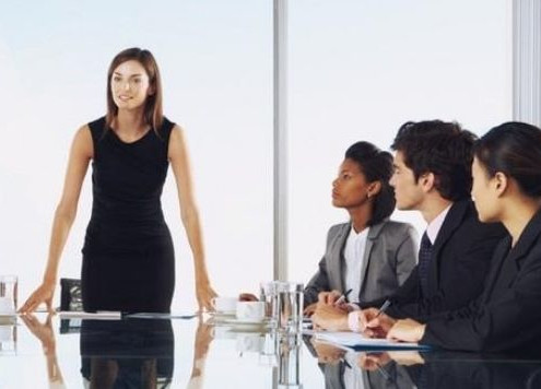 manager woman is leading the meeting