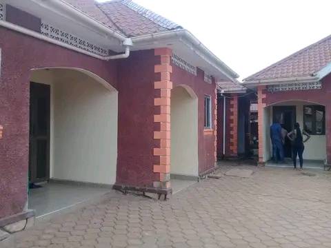 Double room Kyanja
