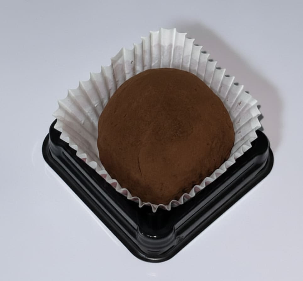 Dujjonku, the viral Dubai Chewy Cookie from Seoul, showing a stretchy marshmallow texture and crunchy kadaif filling.