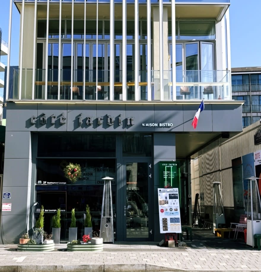 Romantic French brunch featuring authentic lasagna and ravioli at Cote Jardin in Itaewon, Seoul.