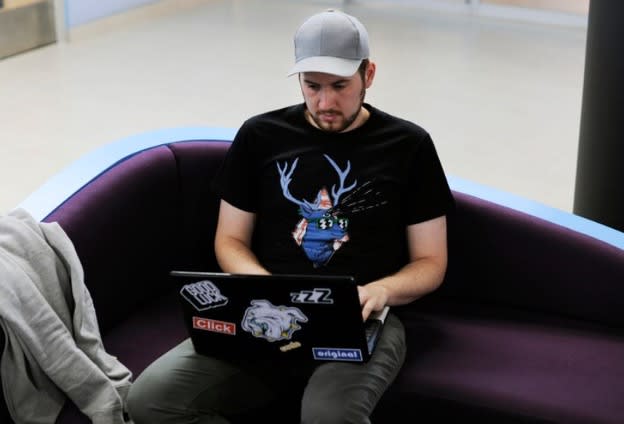 design-t-shirts-you-can-sell