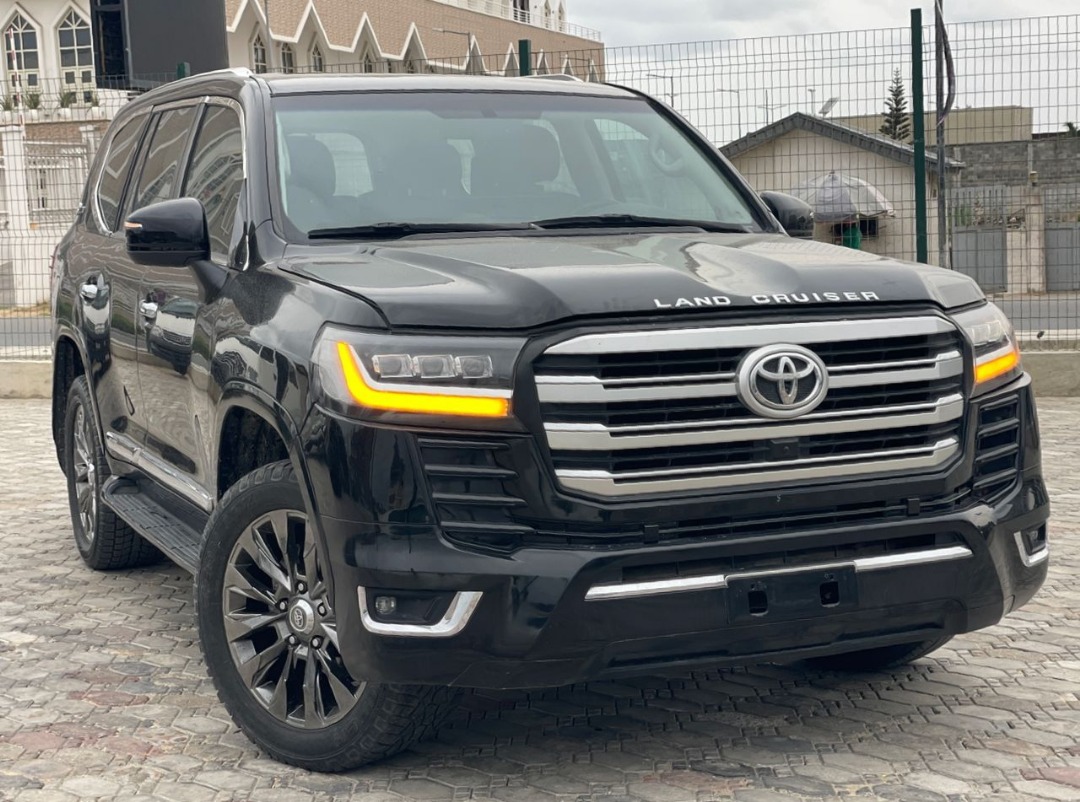 Land Cruiser