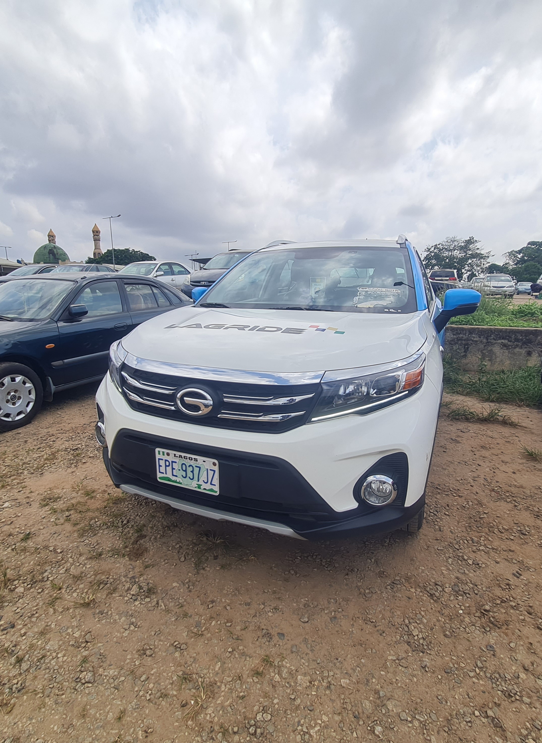 Vehicle Image 2