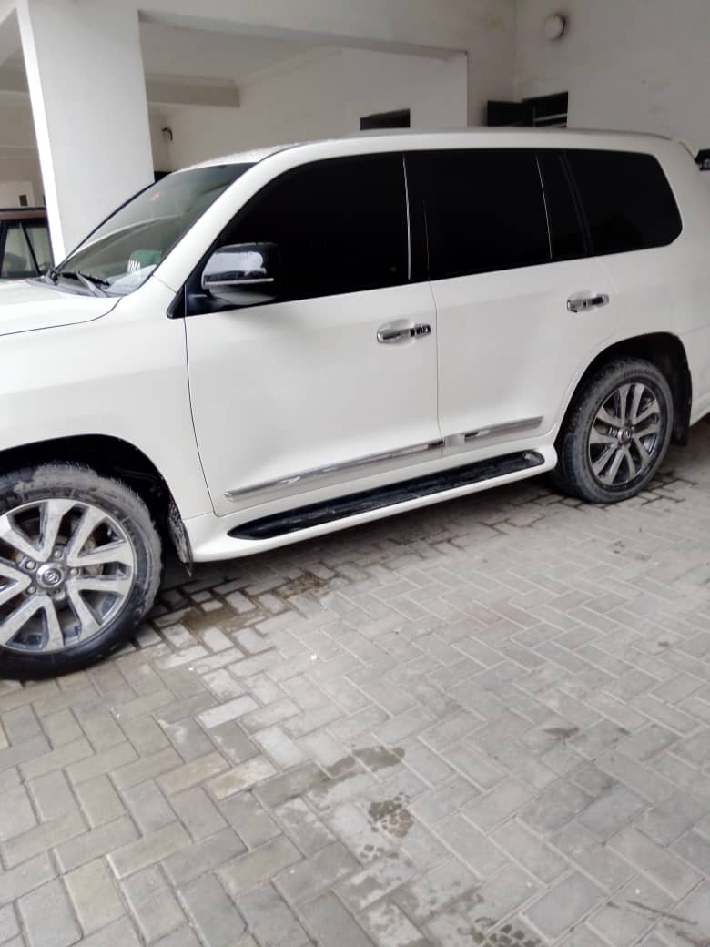 Land Cruiser