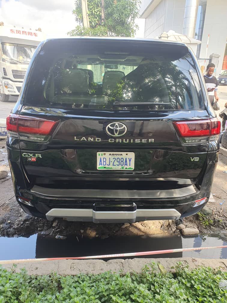 Land Cruiser