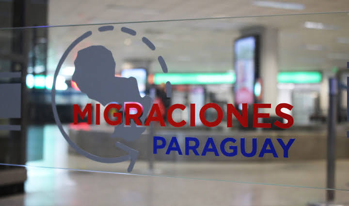 Migraciones redefine los criterios para acreditar solvencia económica en solicitudes de residencia permanente