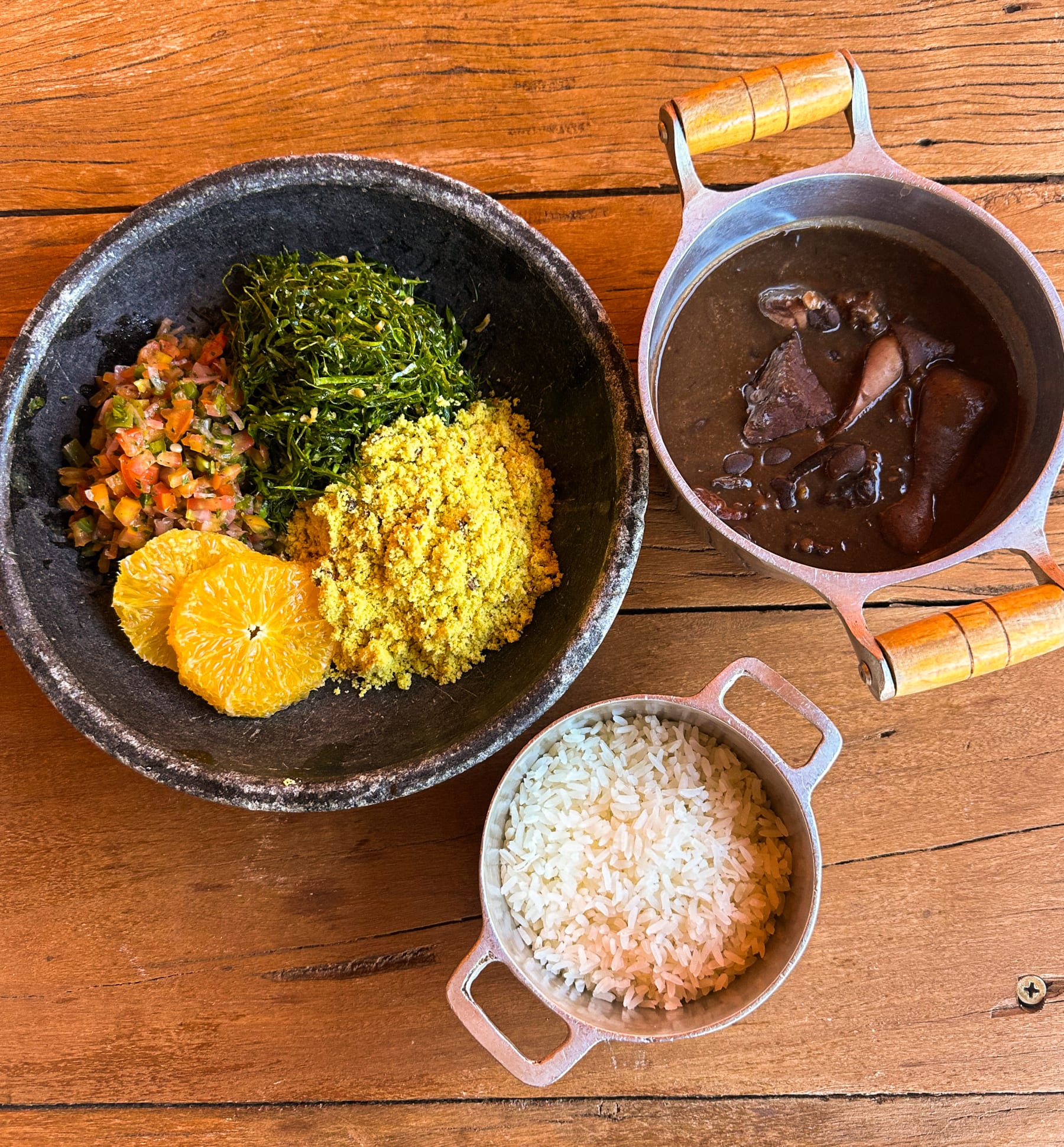 Feijoada: história, encontro e sabor brasileiro
